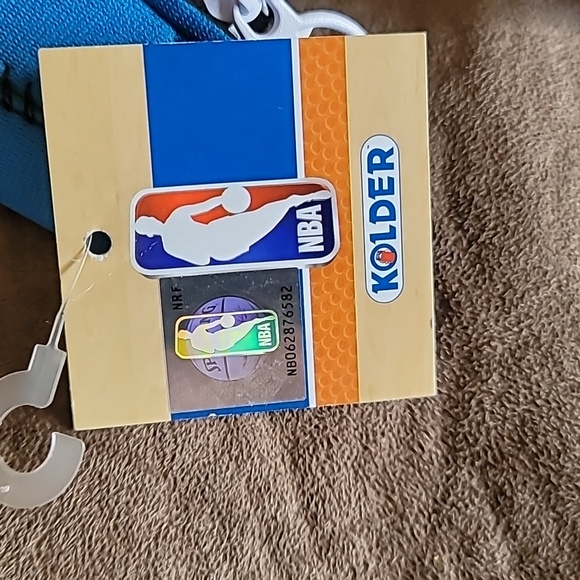 NY Knicks bottle and can Koozies - Picture 3 of 5